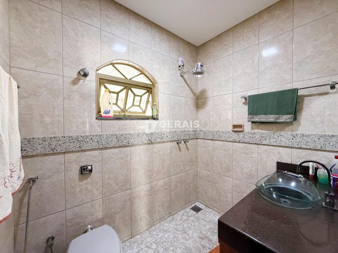 Casa à venda no SÃO JOSÉ: 08- BANHO SOCIAL 01