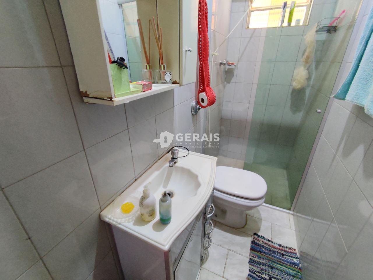 Casa à venda no ORION: 08 - BANHO SOCIAL