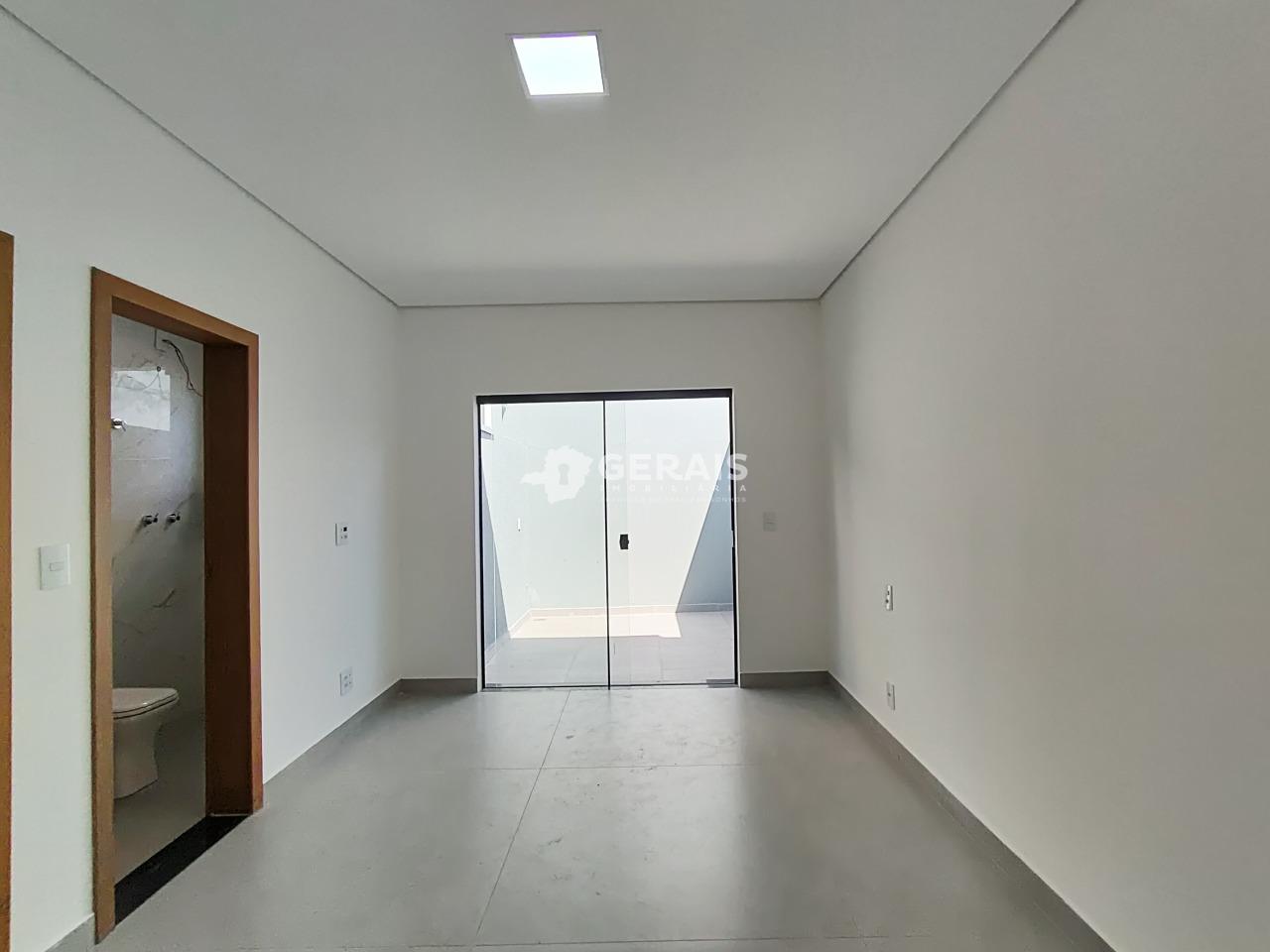 Casa para aluguel no RESIDENCIAL DOUTOR WALCHIR RESENDE COSTA: 08- QUARTO SUÍTE 