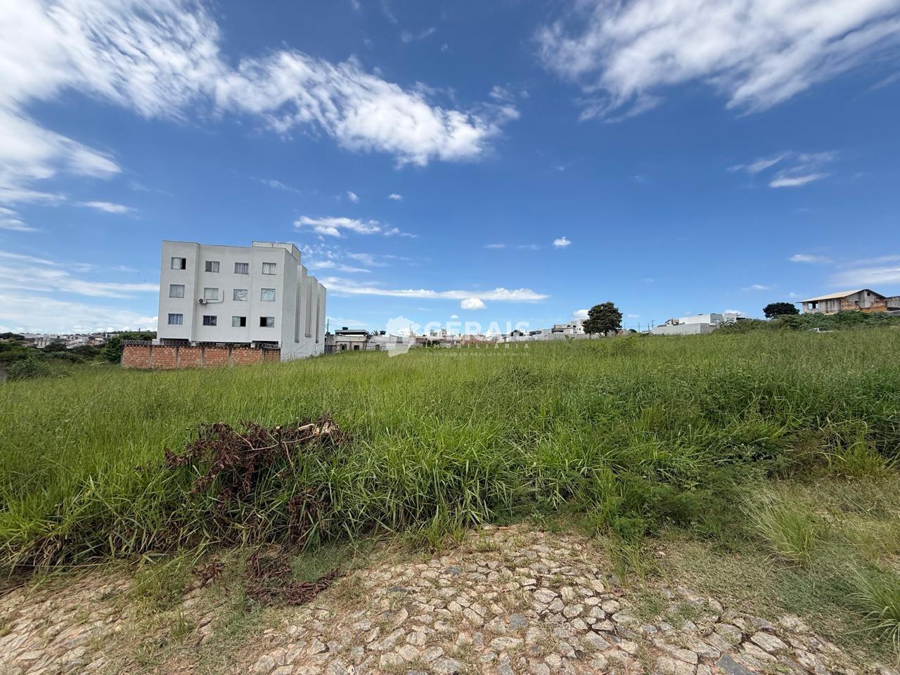 Lote à venda no CHANADOUR: 01 - LOTE