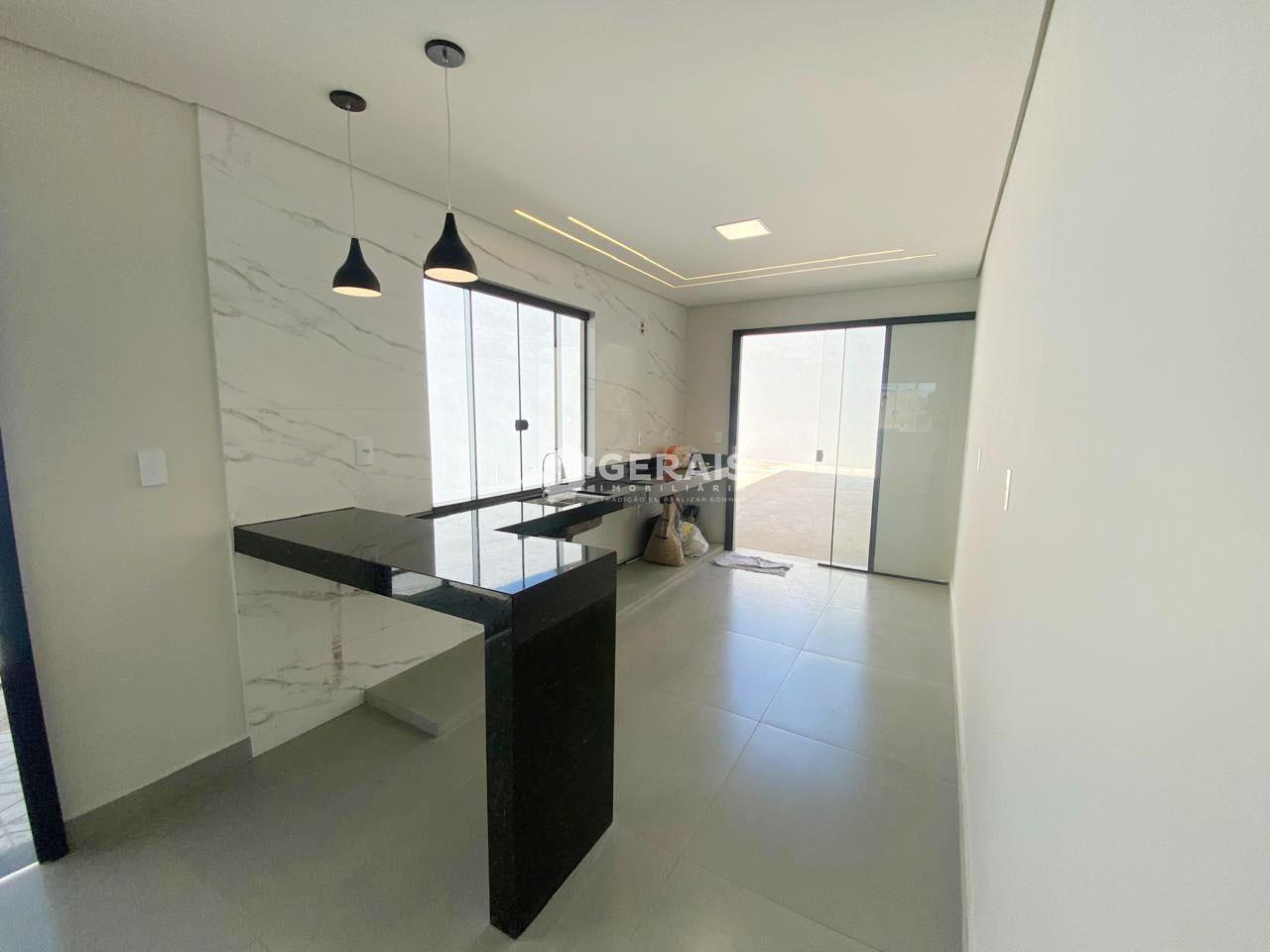 Casa à venda no DAVANUZE: 05 - COZINHA