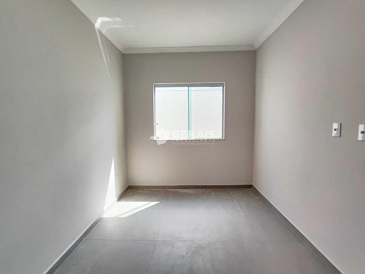 Casa para aluguel no REALENGO: 06 - QUARTO 03