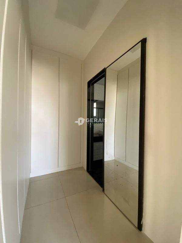 Apto Cobertura para aluguel no CENTRO: 06 - CLOSET