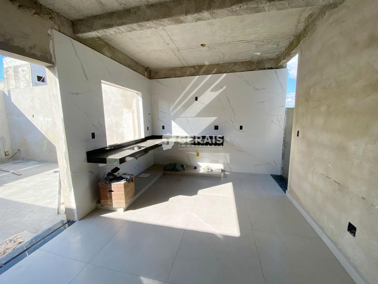 Casa à venda no JOÃO ANTÔNIO GONÇALVES: 03 - COZINHA - SALA