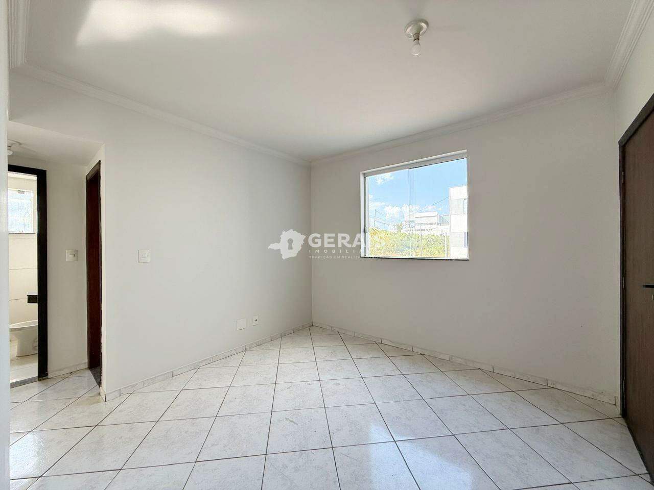 Apartamento à venda no BOM PASTOR: 03- SALA