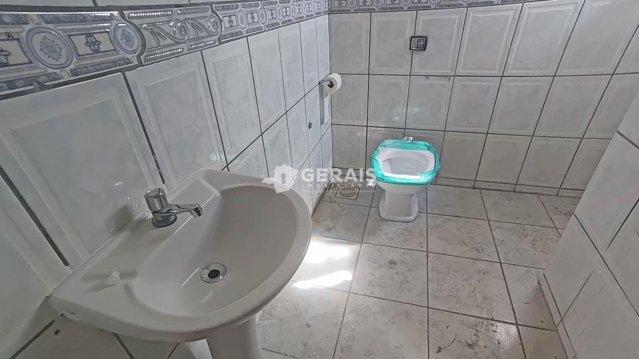 Casa para aluguel no DANILO PASSOS: 09- BANHO SOCIAL 02
