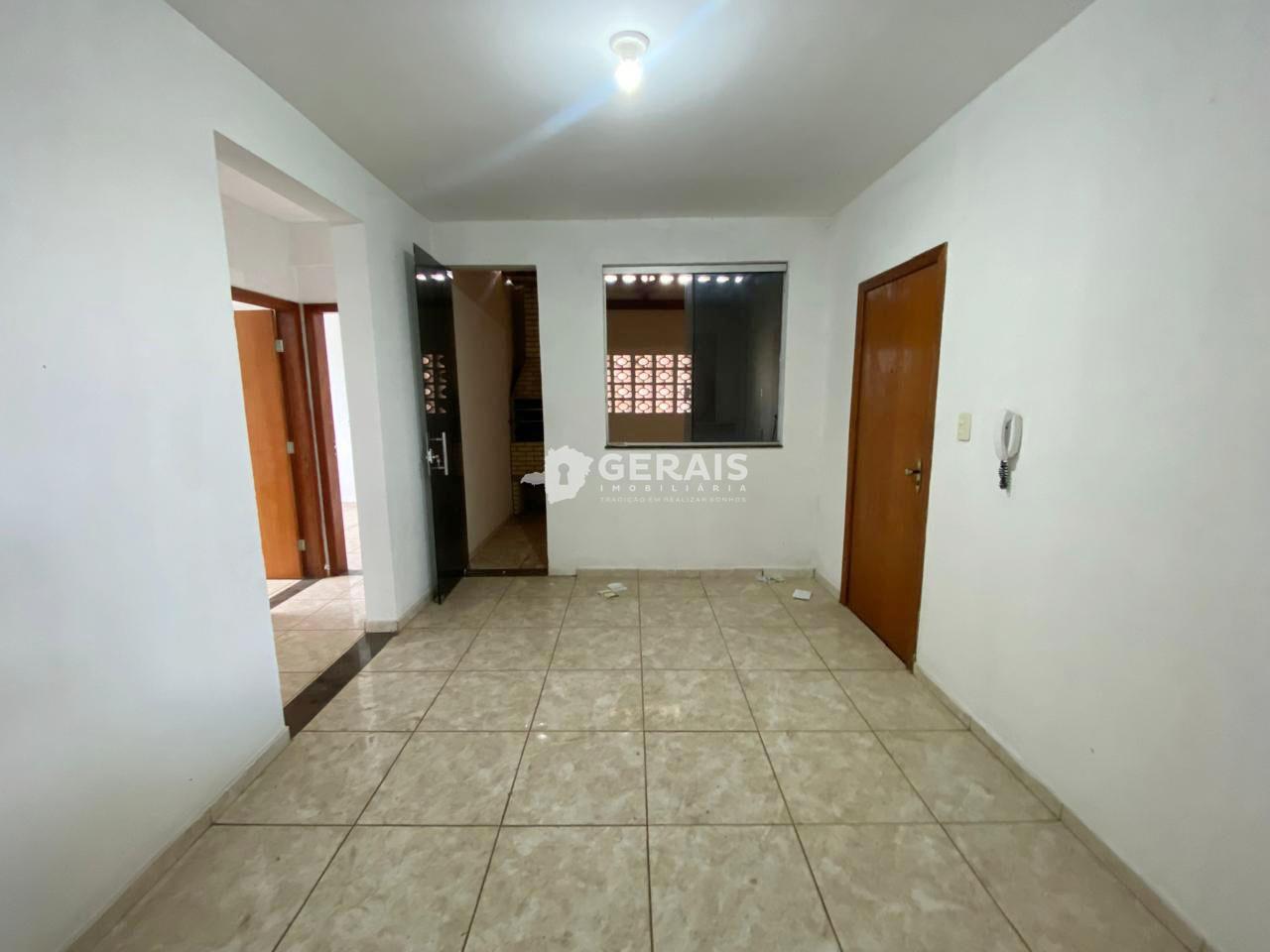Apartamento à venda no SAO LUCAS: 04 - SALA
