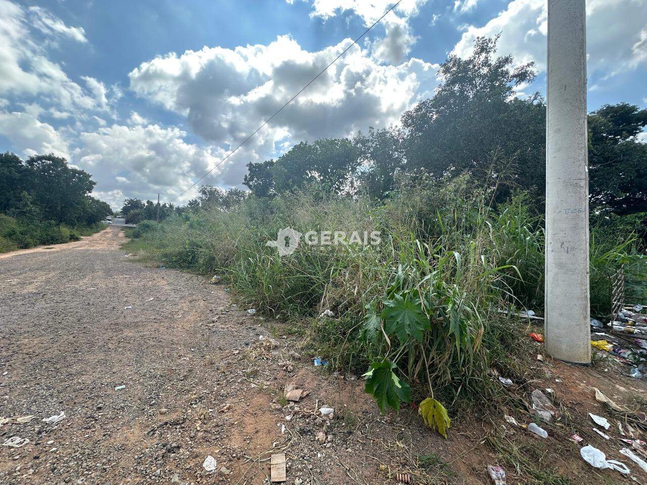 Lote à venda no JARDIM CANDIDES: 03 - LOTE