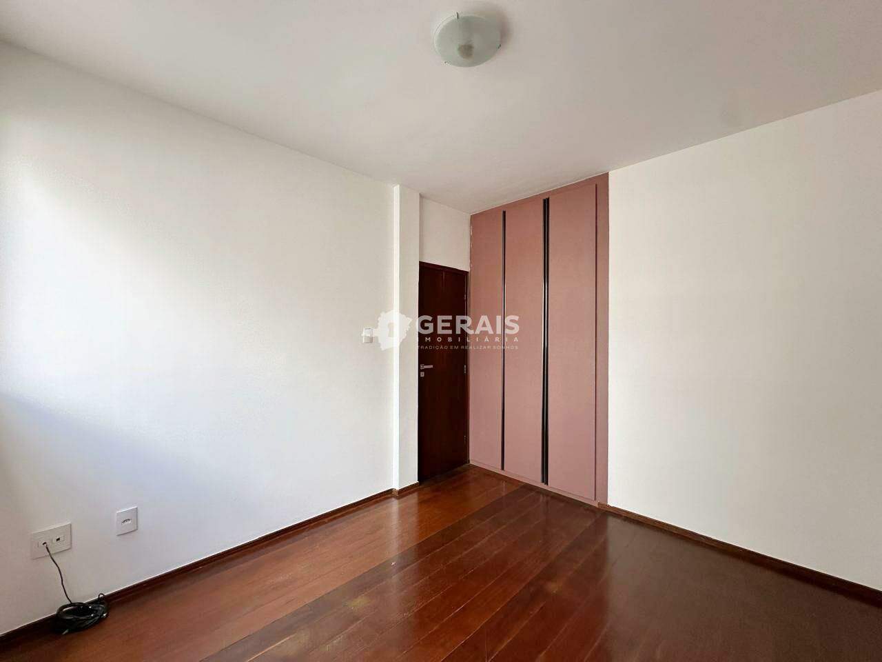 Apartamento à venda no CENTRO: 08- QUARTO 02