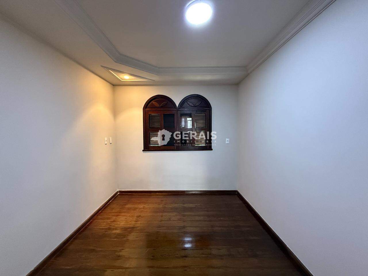 Casa Comercial para aluguel no VILA BELO HORIZONTE: 06 - QUARTO 01