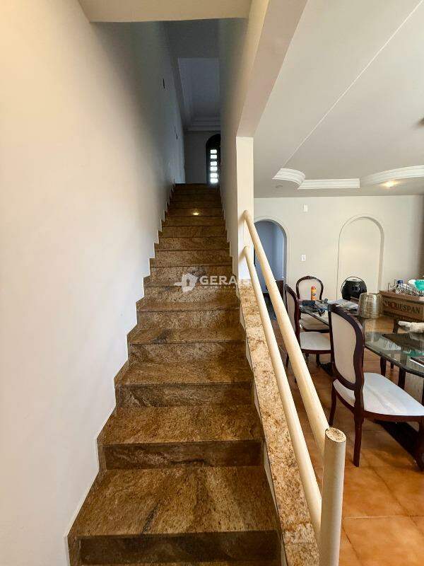 Casa Comercial para aluguel no SIDIL: 07- ESCADA