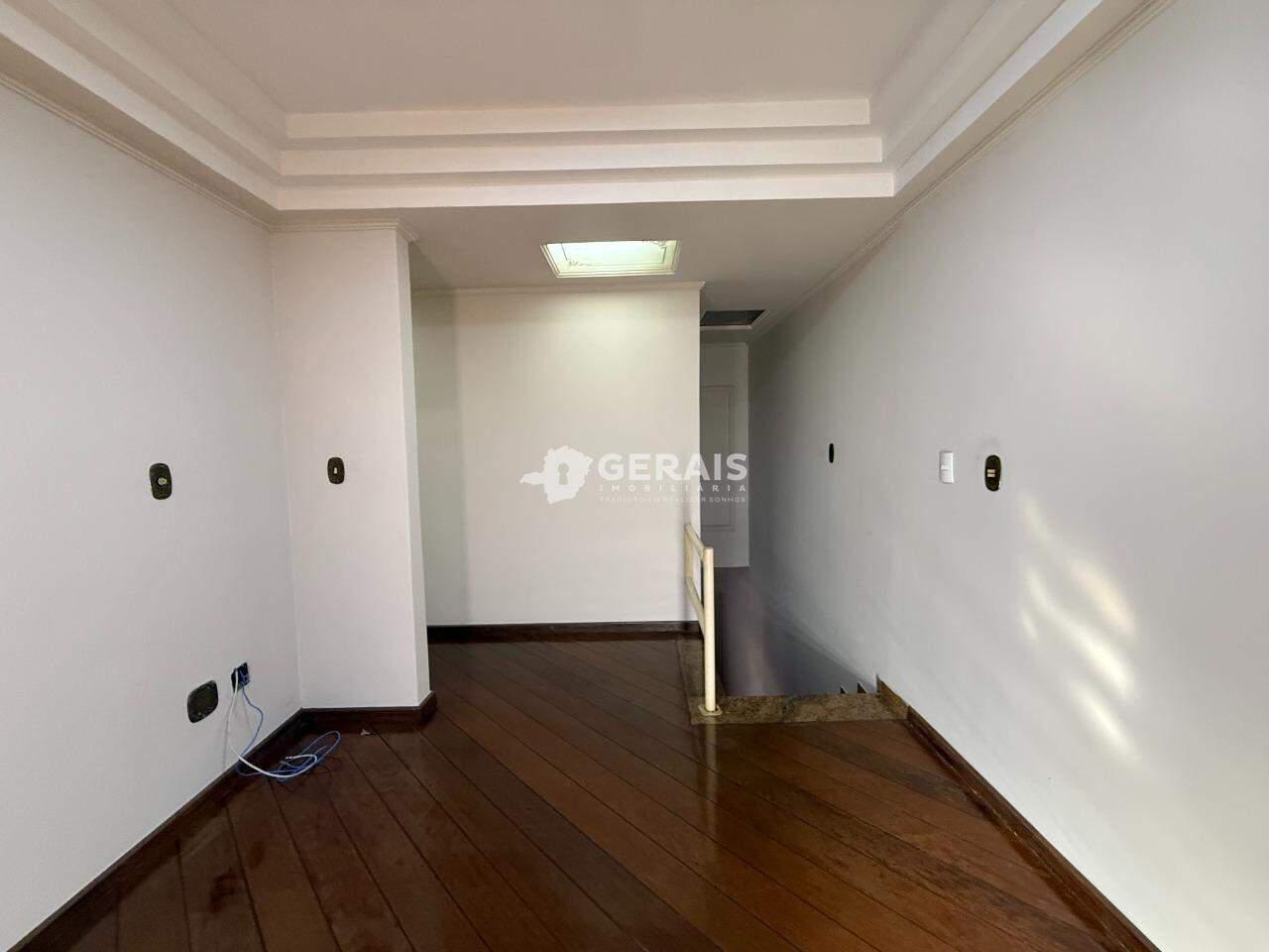 Casa Comercial para aluguel no SIDIL: 09- SALA 02