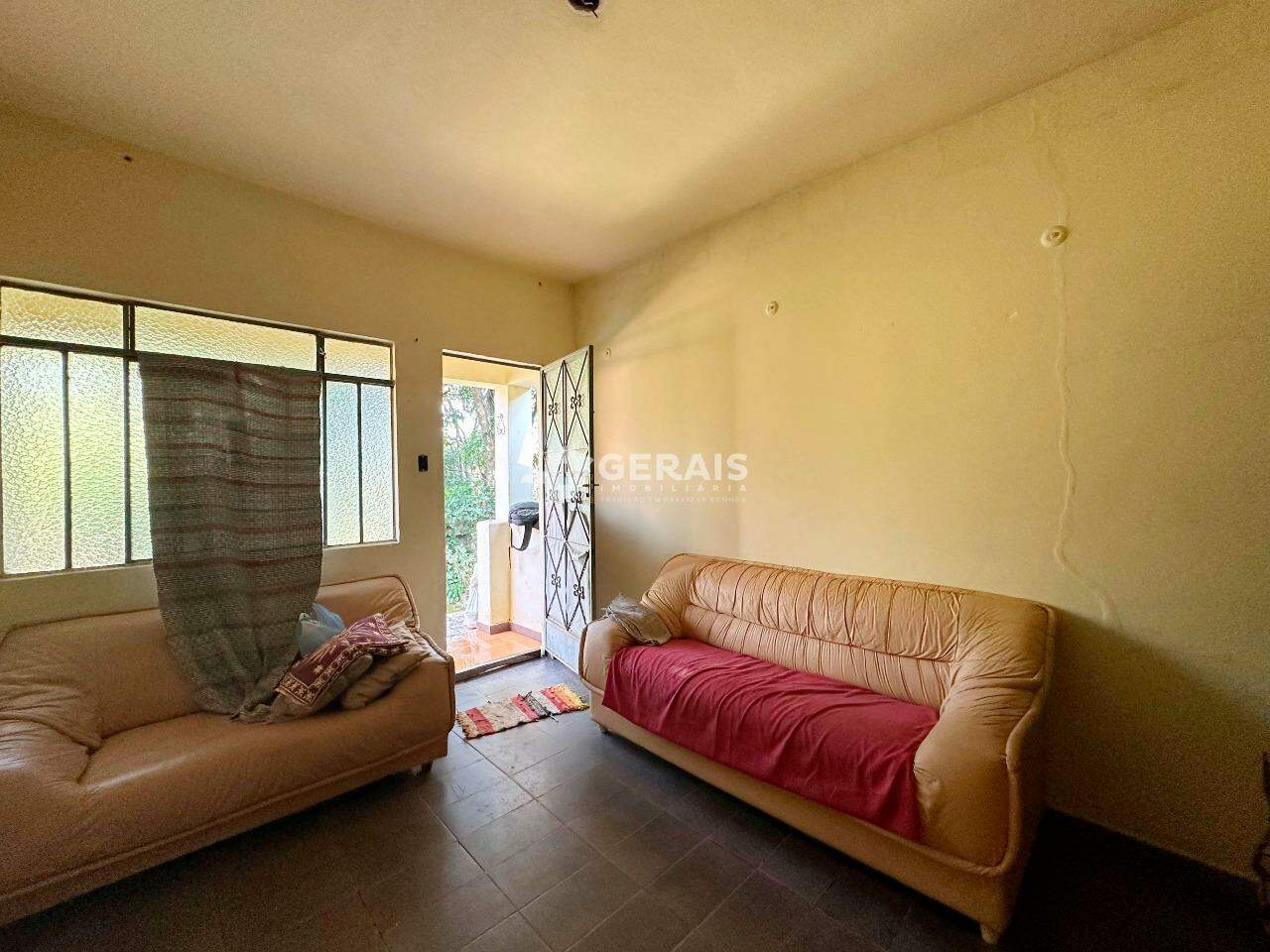 Sítio à venda no SANTOS DUMONT: 03- SALA