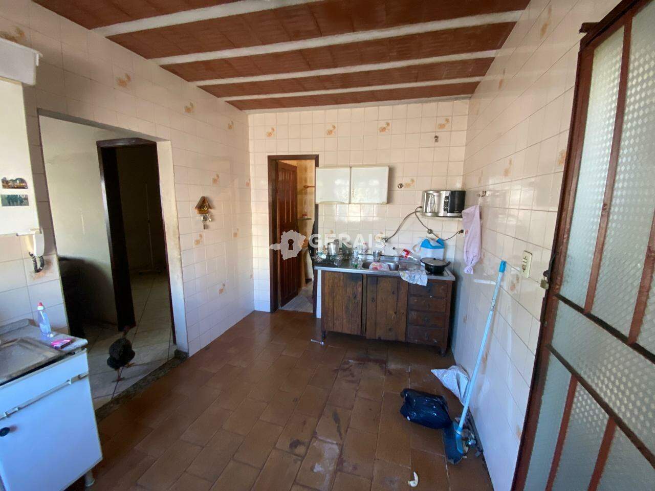 Casa à venda no NITERÓI: 08 - COZINHA