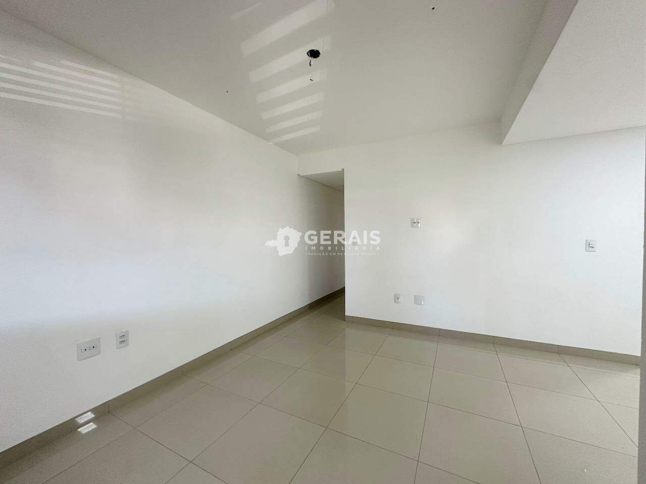 Casa à venda no CASA NOVA: 03- SALA