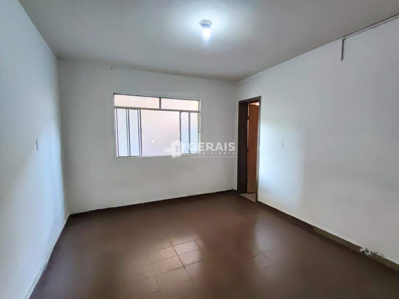 Apartamento para aluguel no NOSSA SENHORA DA CONCEIÇÃO: 05 - QUARTO SUÍTE