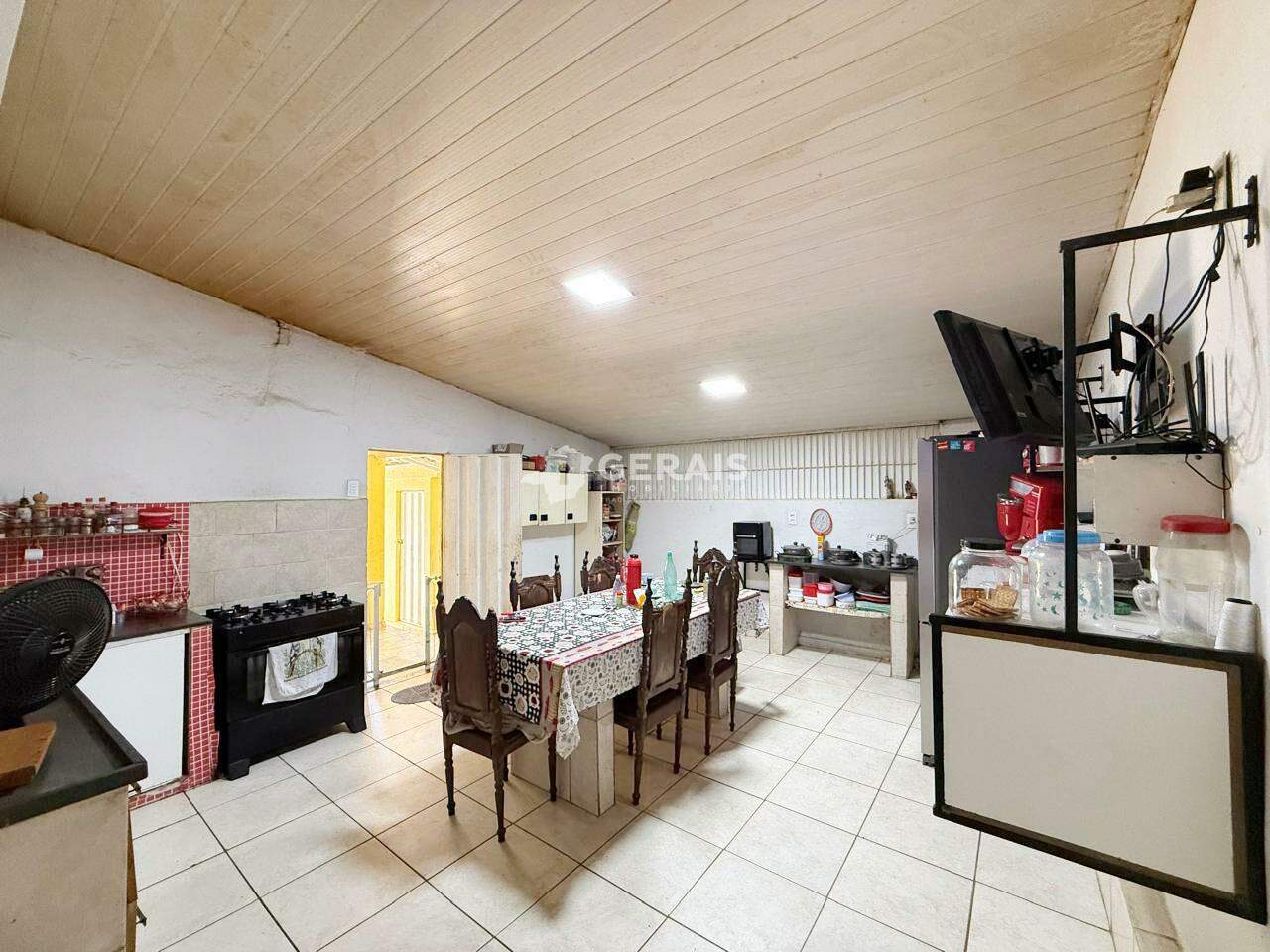 Sítio à venda no JARDINOPOLIS: 06- COZINHA