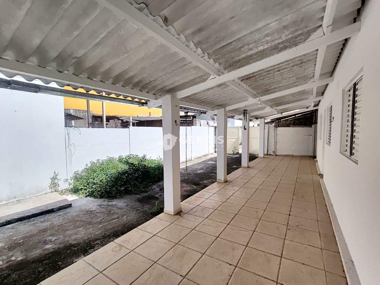 Casa para aluguel no SAGRADA FAMILIA: 09- VARANDA