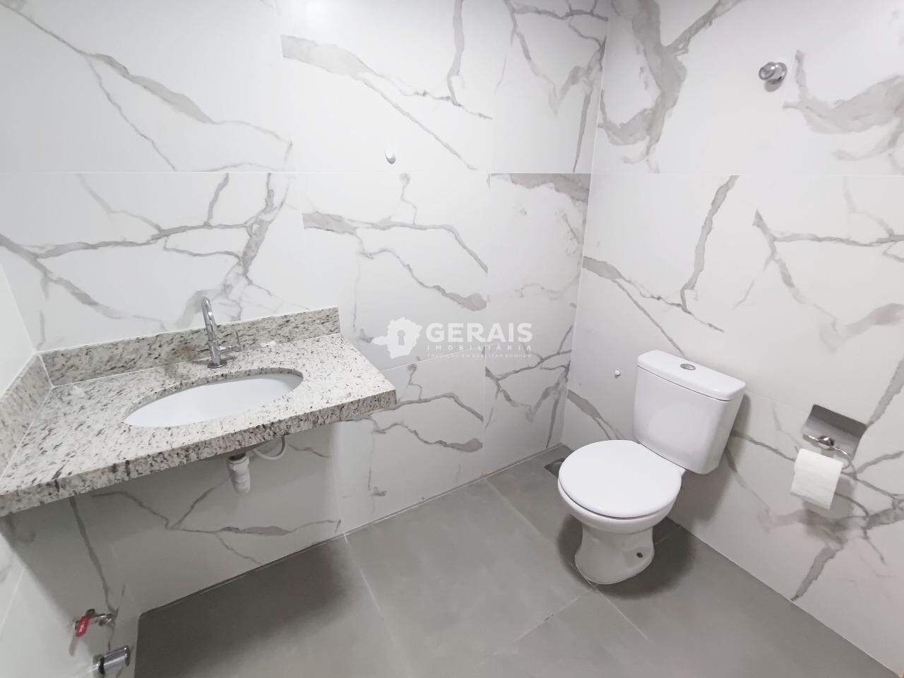 Loja para aluguel no CATALÃO: 07- BANHO SOCIAL