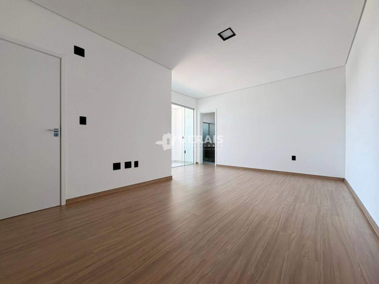 Apartamento para aluguel no CENTRO: 07- SALA