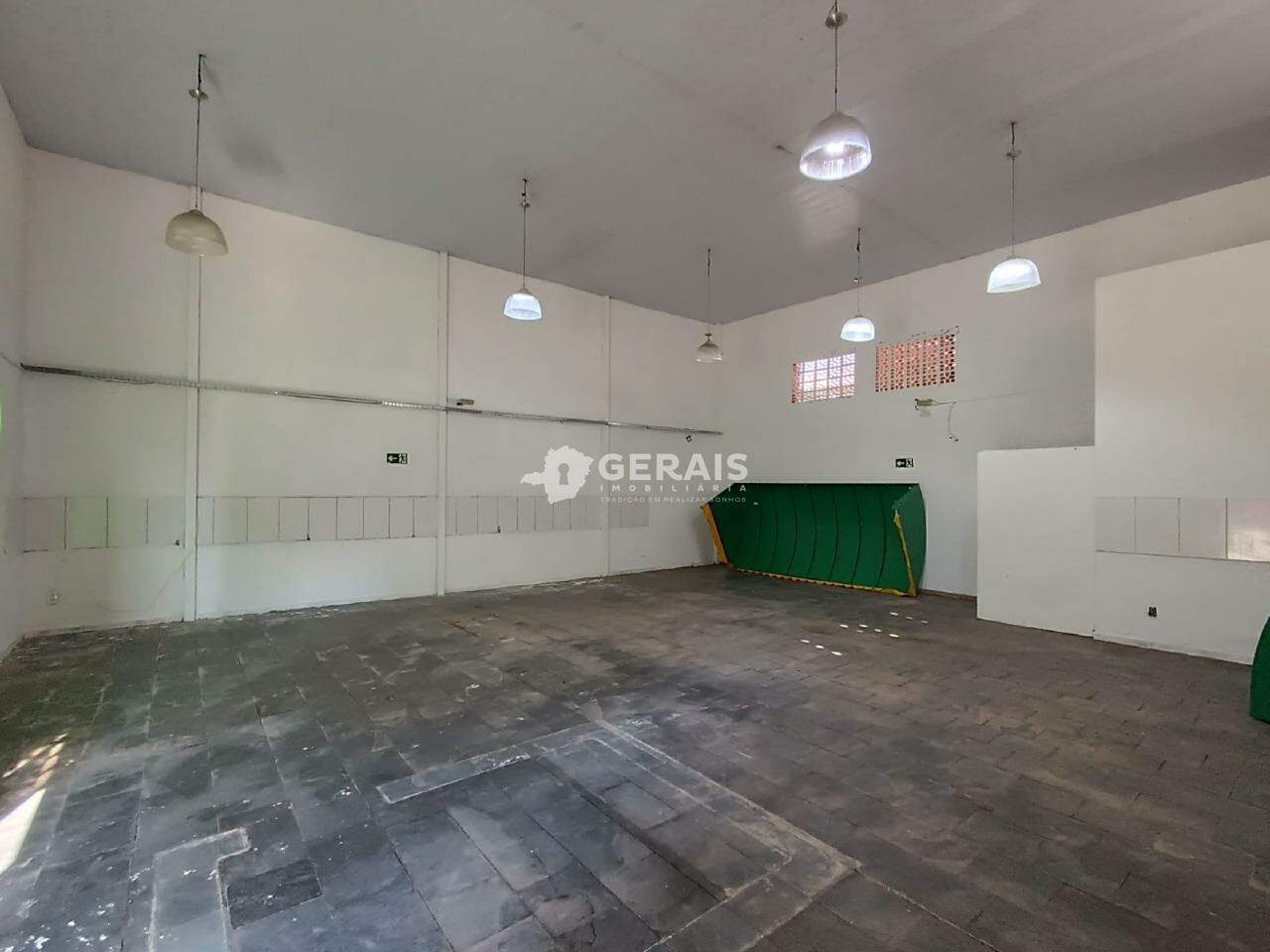 Galpão para aluguel no CENTRO: 03 - GALPÃO