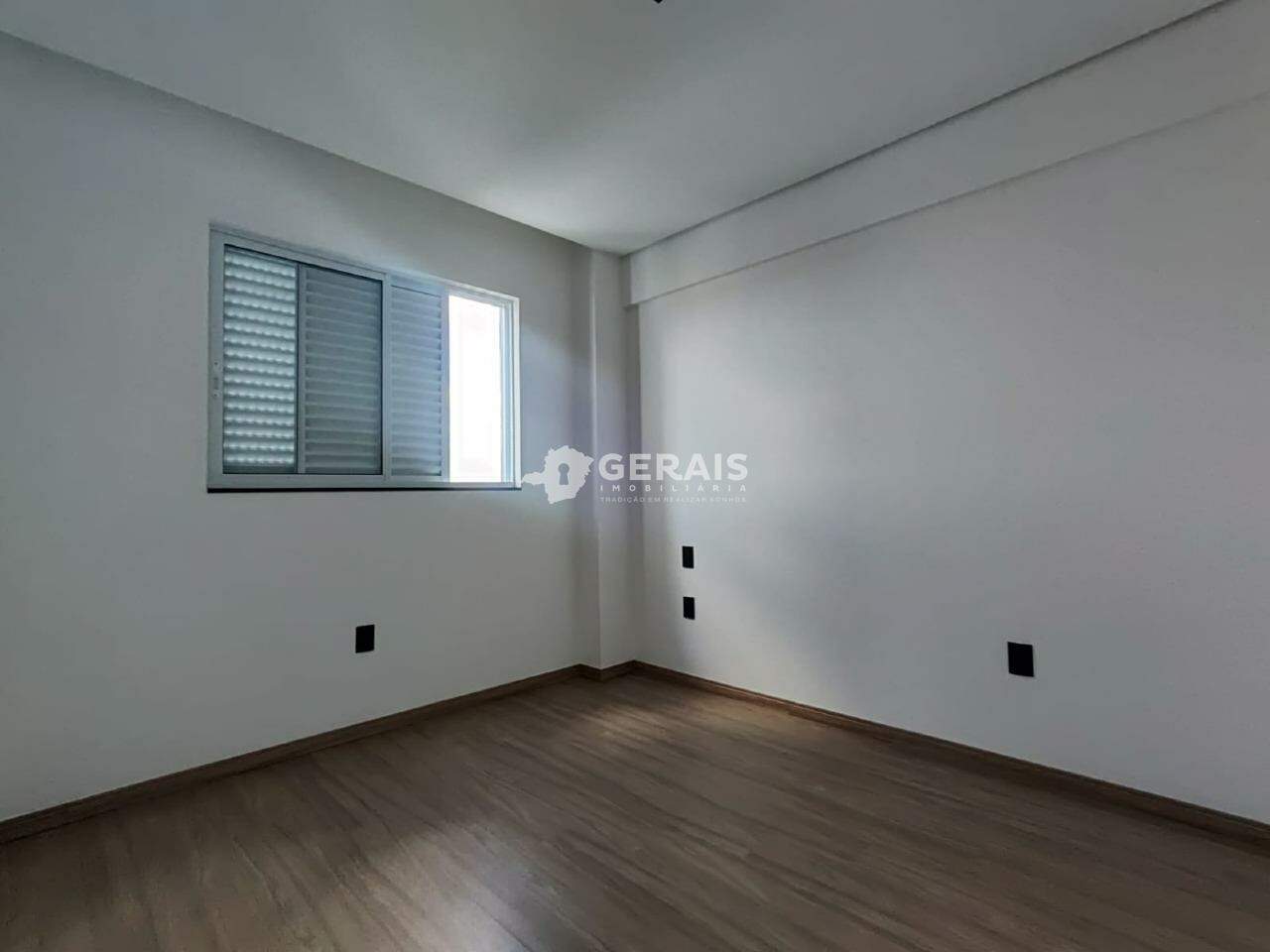 Apartamento à venda no JARDIM NOVA AMÉRICA: 04 - QUARTO 01