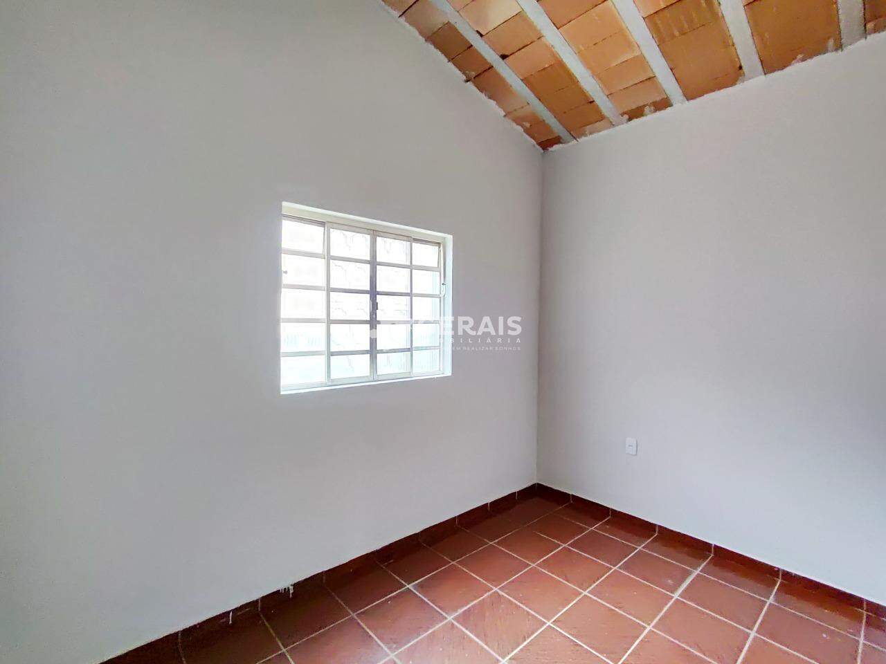 Casa para aluguel no JARDINOPOLIS: 04 - QUARTO 01