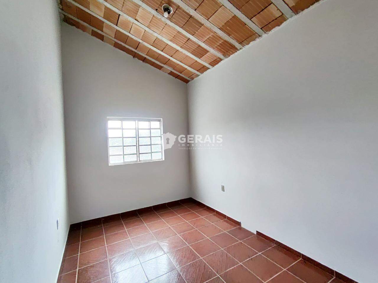 Casa para aluguel no JARDINOPOLIS: 05 - QUARTO 02