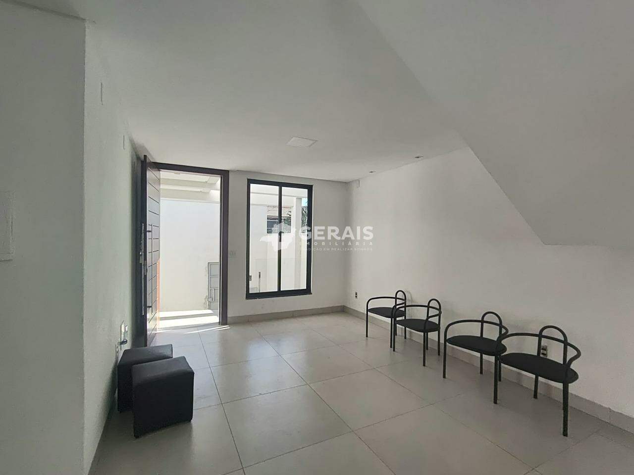 Casa para aluguel no SÃO ROQUE: 04 - SALA
