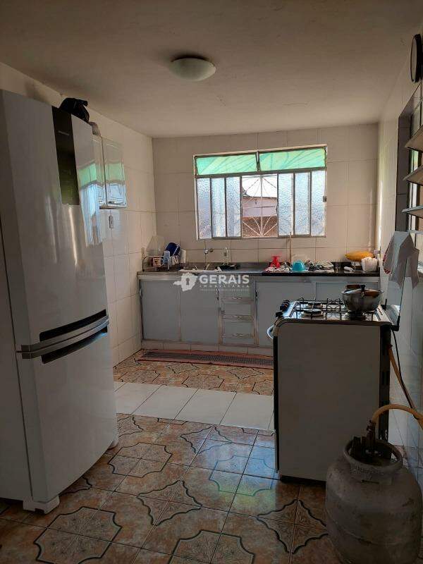Casa à venda no Nossa Senhora das Graças: 04 - COZINHA