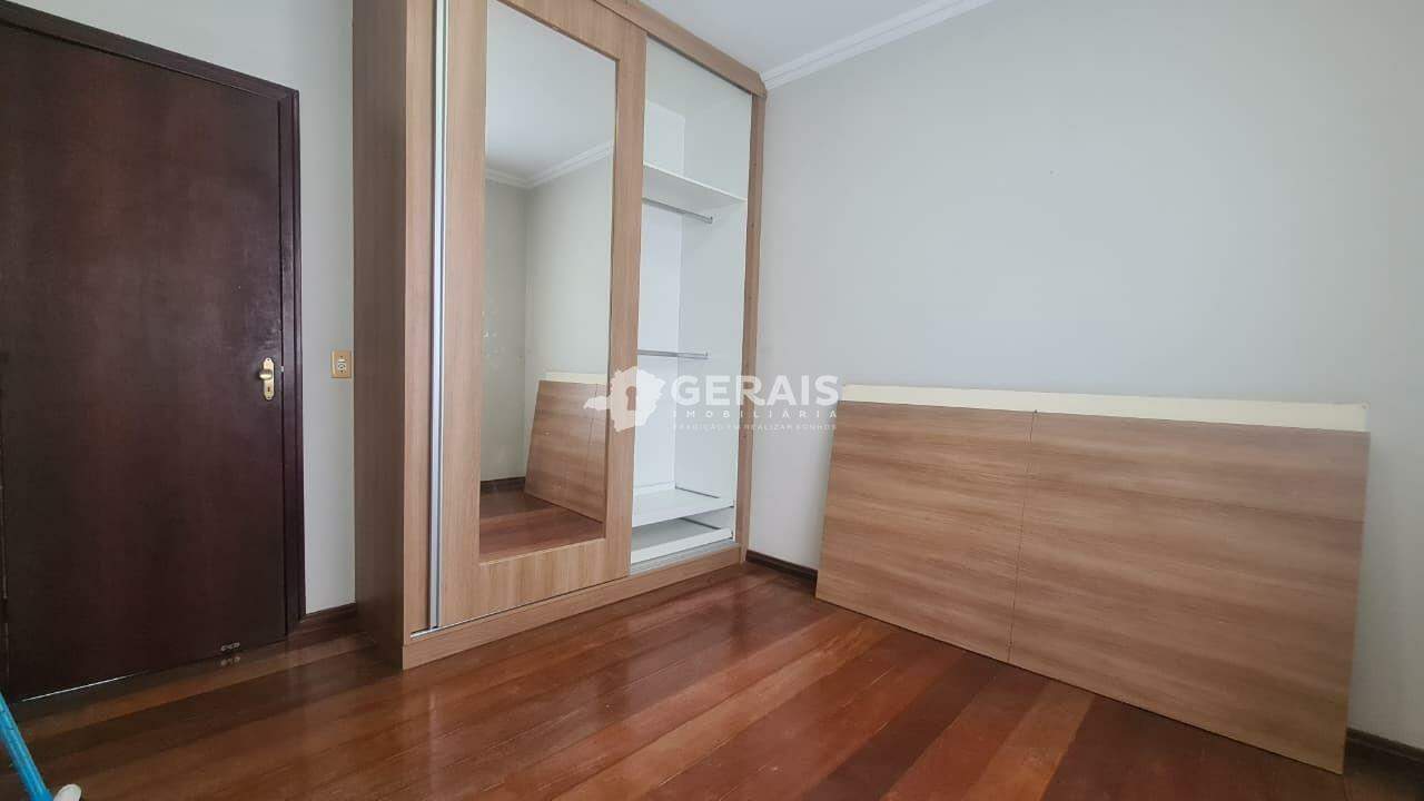 Casa para aluguel no INDUSTRIAL: 09- QUARTO 01