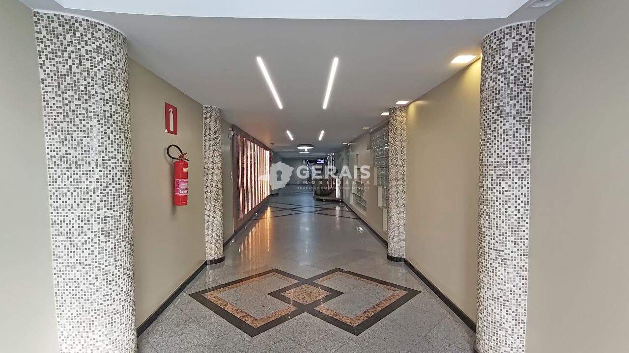 Sala para aluguel no CENTRO: 08- HALL DE ENTRADA