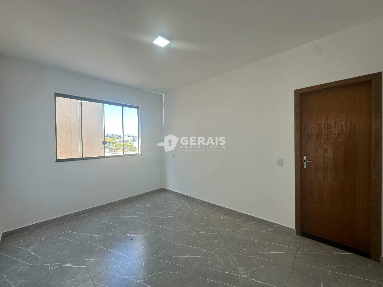 Casa à venda no PADRE EUSTAQUIO: 07 - QUARTO 03 SUÍTE