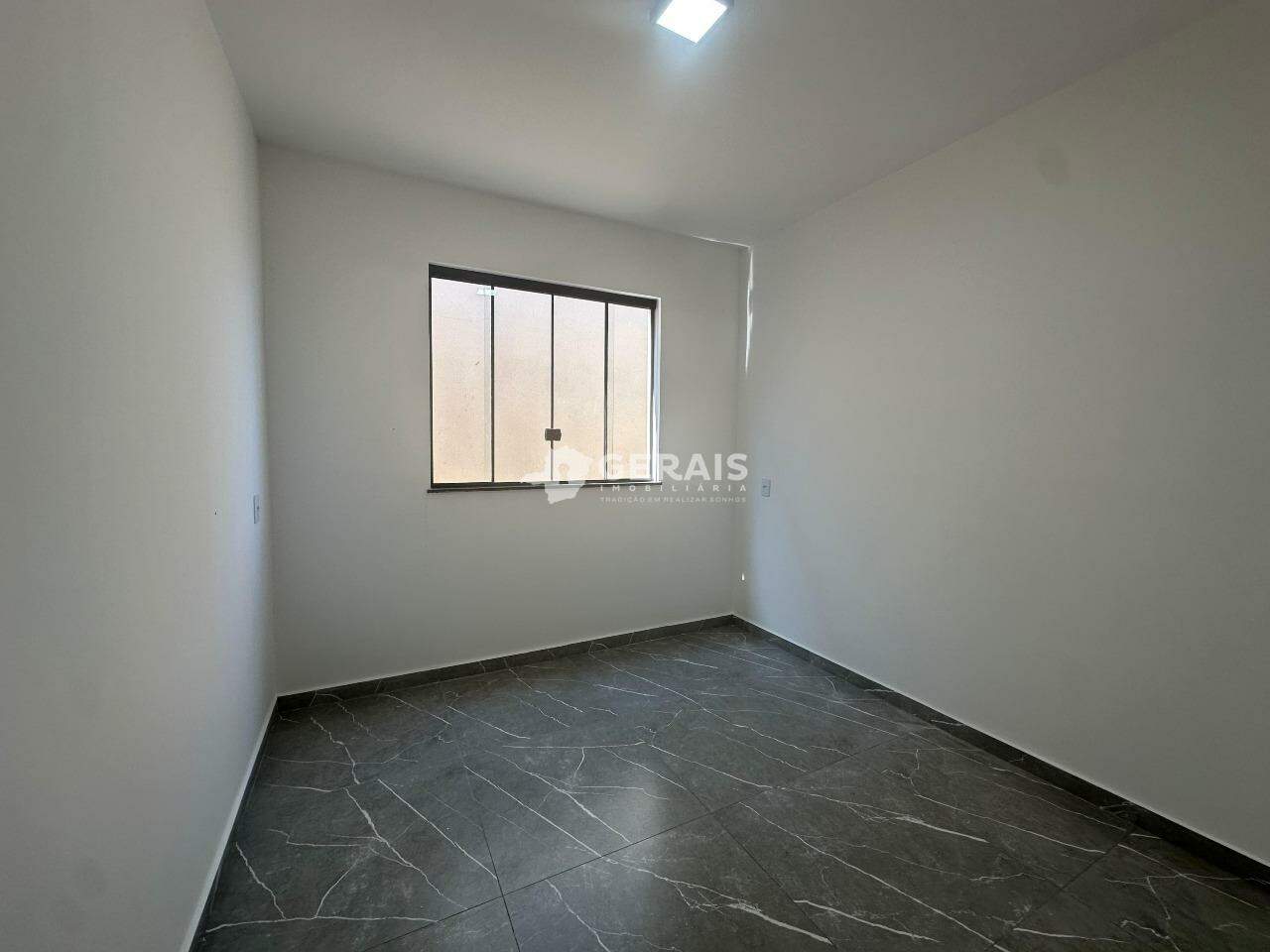 Casa à venda no PADRE EUSTAQUIO: 06 - QUARTO 02