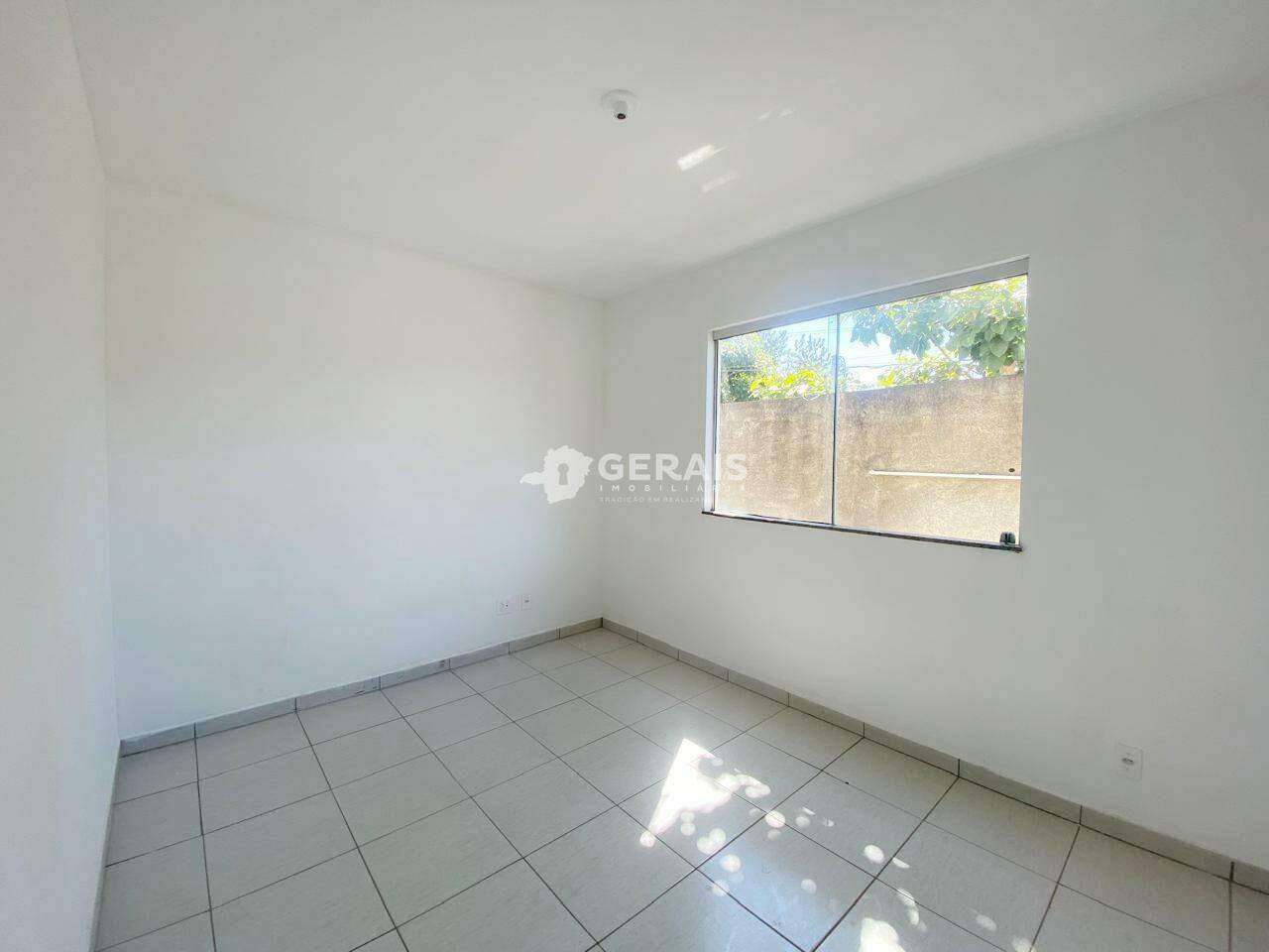 Casa à venda no JARDINOPOLIS: 05 - QUARTO 01
