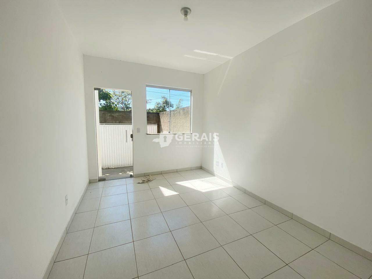 Casa à venda no JARDINOPOLIS: 03 - SALA