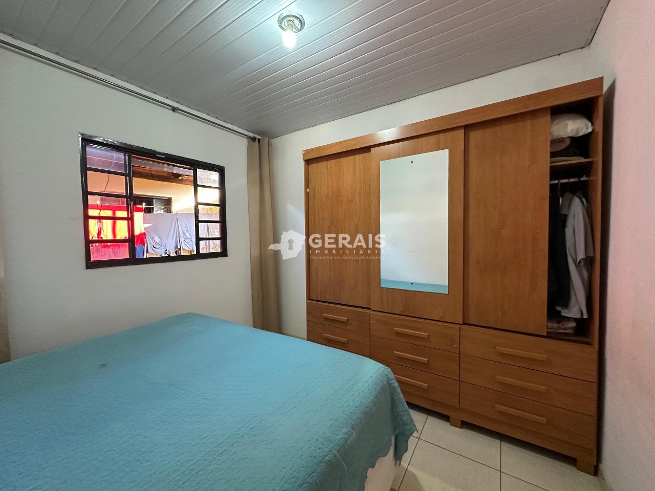 Casa à venda no JARDIM COPACABANA: 06 - QUARTO 02