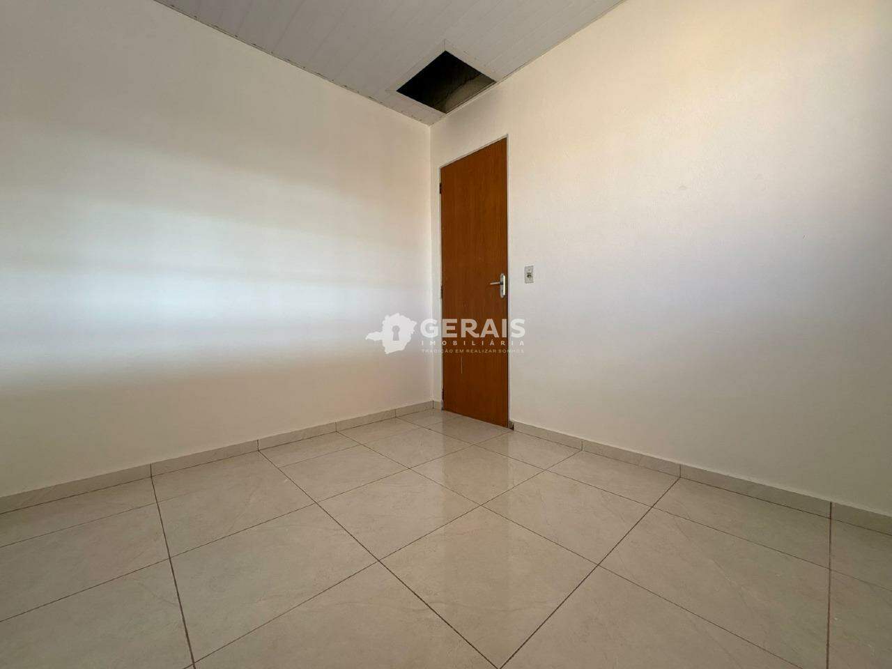 Casa para aluguel no JARDIM COPACABANA: 06- QUARTO 02