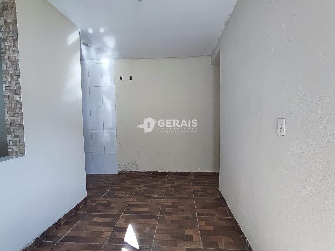 Casa para aluguel no JARDIM ALTEROSA: 03- SALA