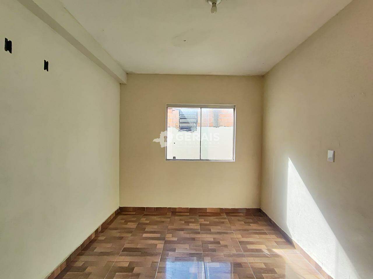 Casa para aluguel no JARDIM ALTEROSA: 05- QUARTO 01
