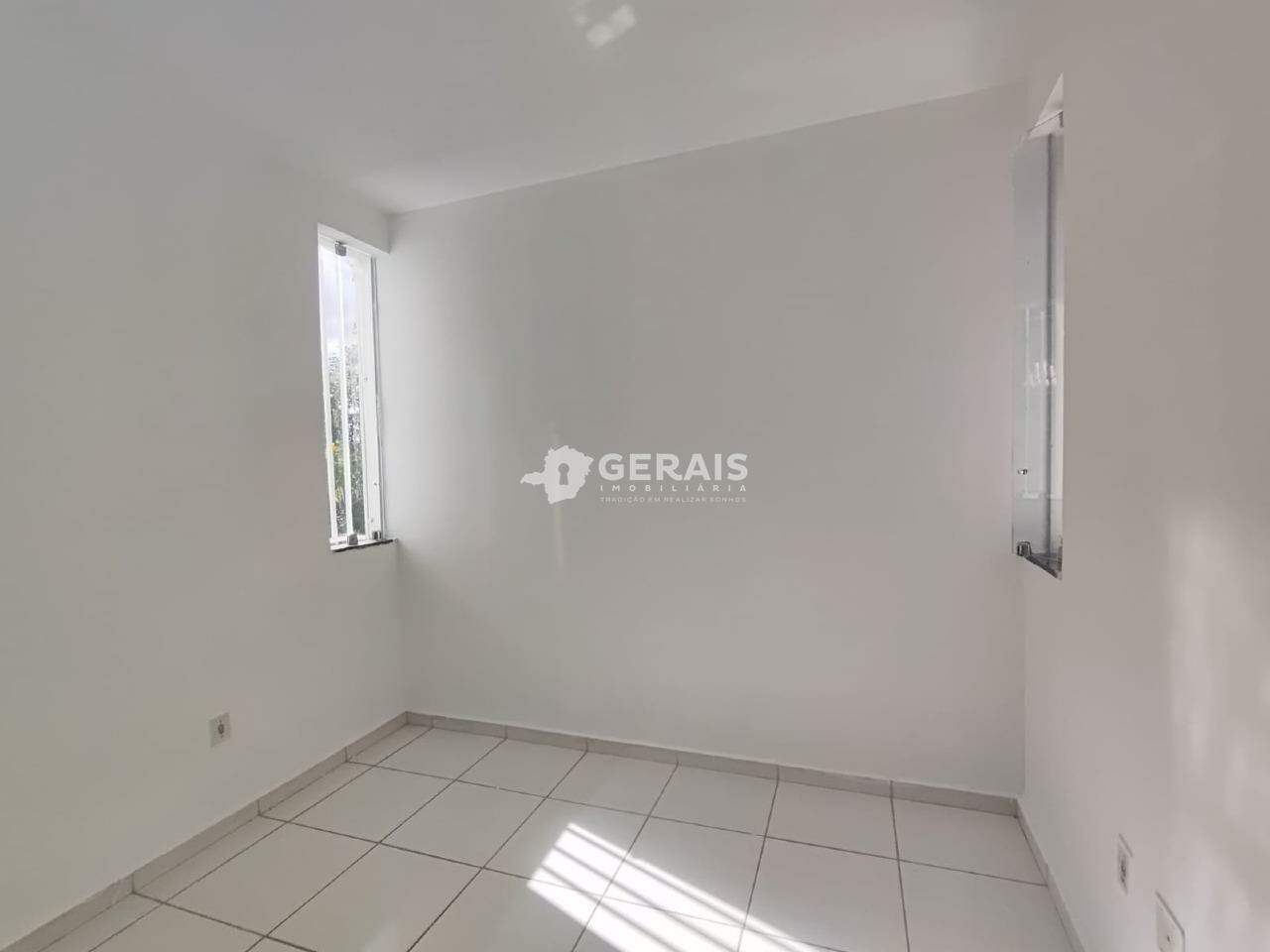 Sobrado à venda no VALE DO SOL: 06 - QUARTO 01