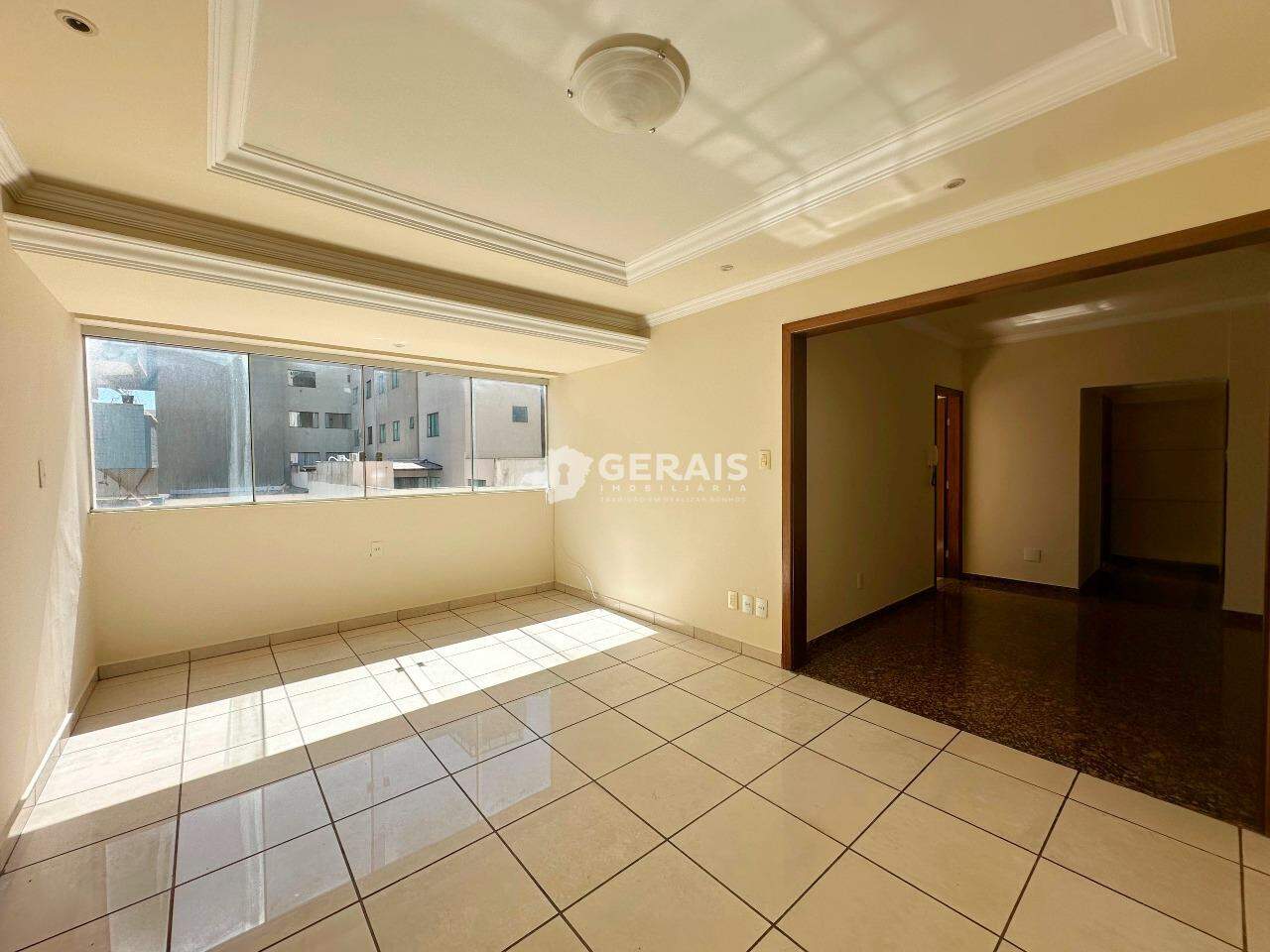 Apartamento à venda no CENTRO: 04- SALA