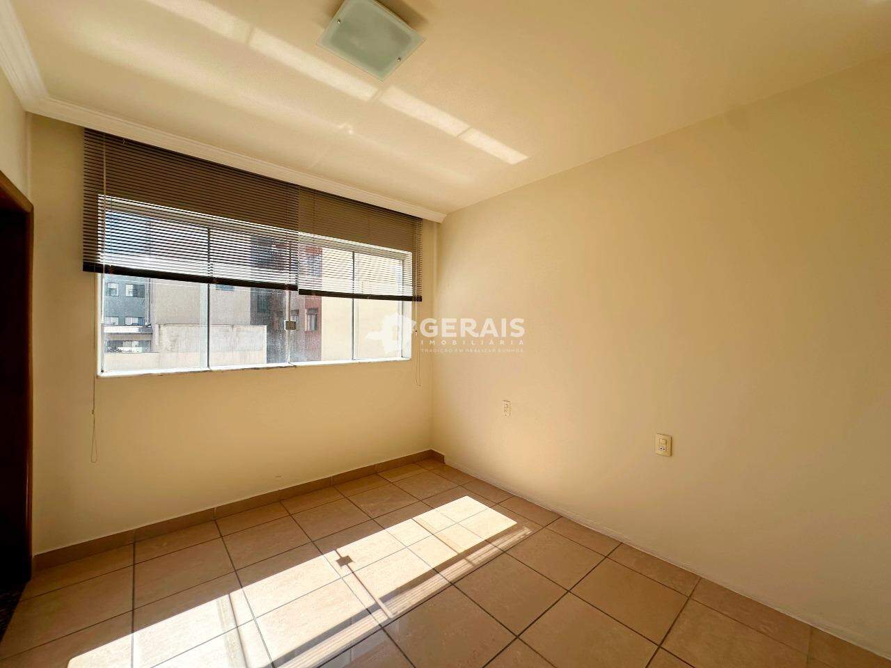 Apartamento à venda no CENTRO: 09- QUARTO 03 SUÍTE