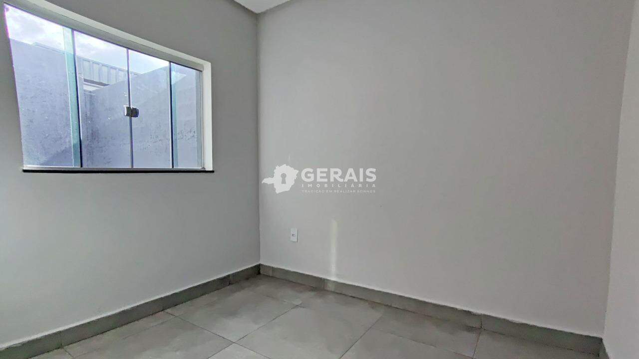 Casa para aluguel no NAÇÕES: 07 - QUARTO 03