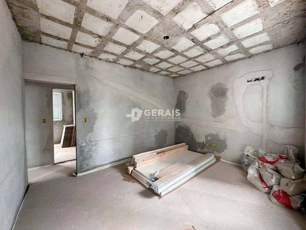Apartamento à venda no SANTA CLARA: 03 - SALA
