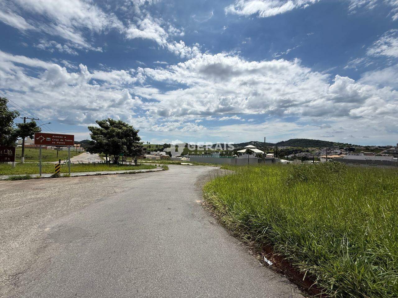 Lote à venda no SÃO ROQUE: 01 - LOTE