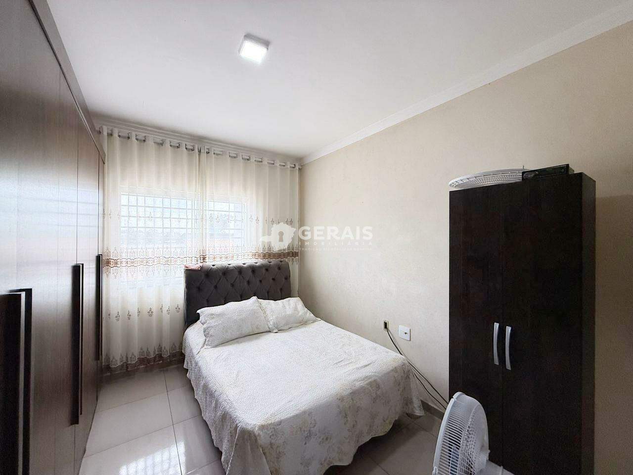 Sobrado à venda no SANTA ROSA: 07 - QUARTO 02