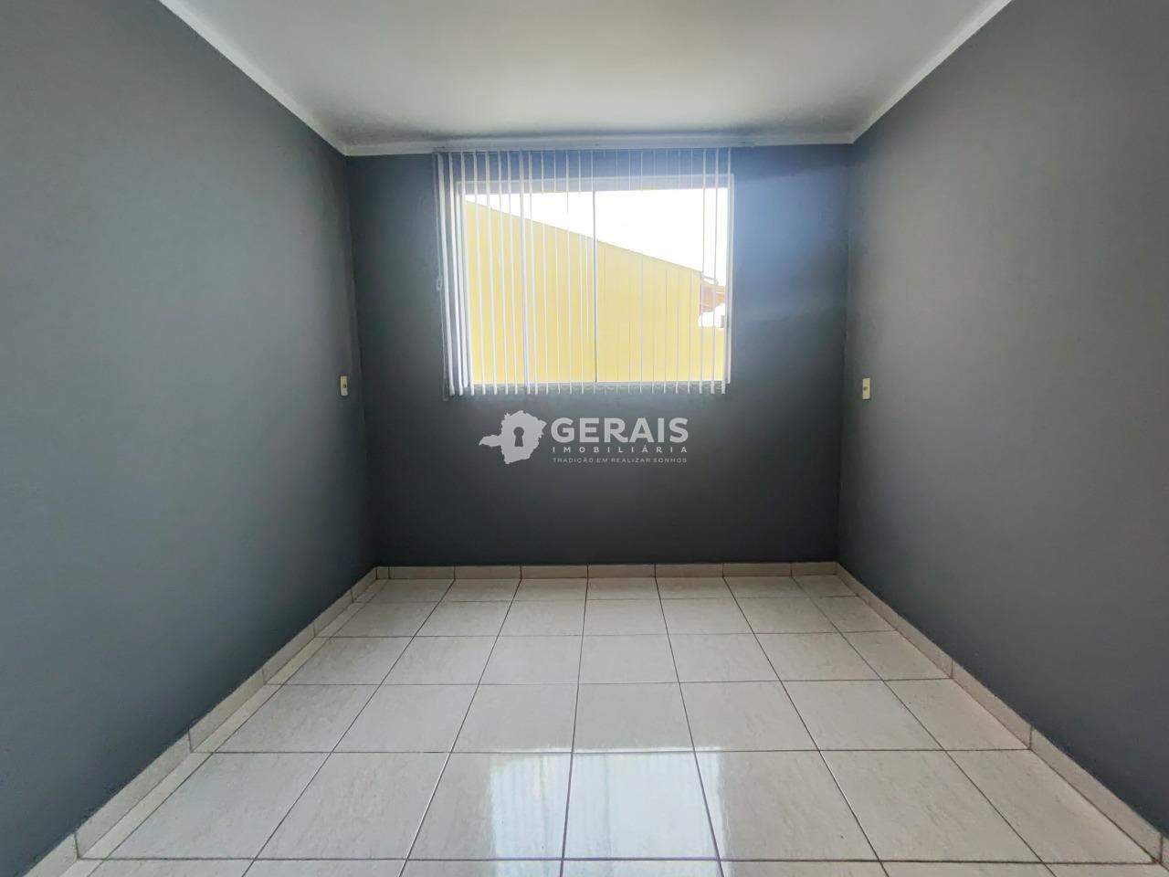 Casa para aluguel no CIDADE JARDIM: 05 - QUARTO 01