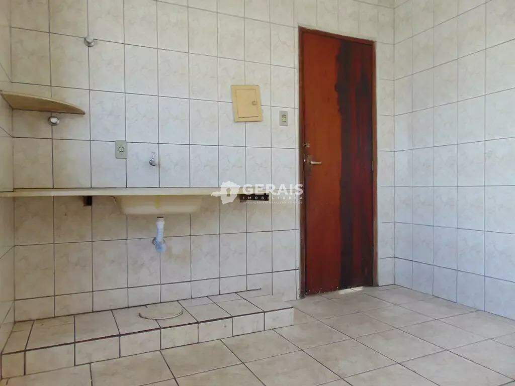 Apartamento à venda no PORTO VELHO: 05 - COZINHA