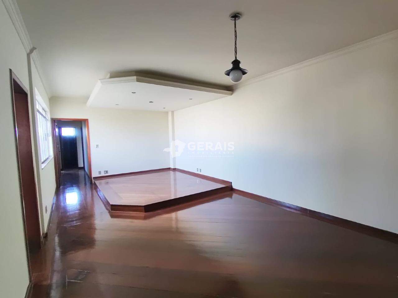 Apartamento à venda no CENTRO: 04 - COPA